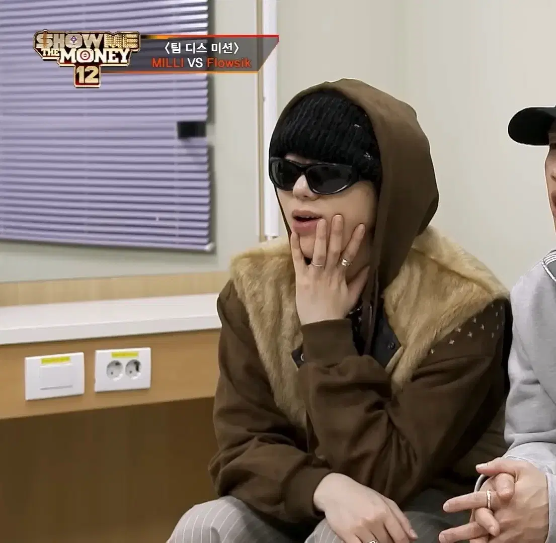 thumbnail-5